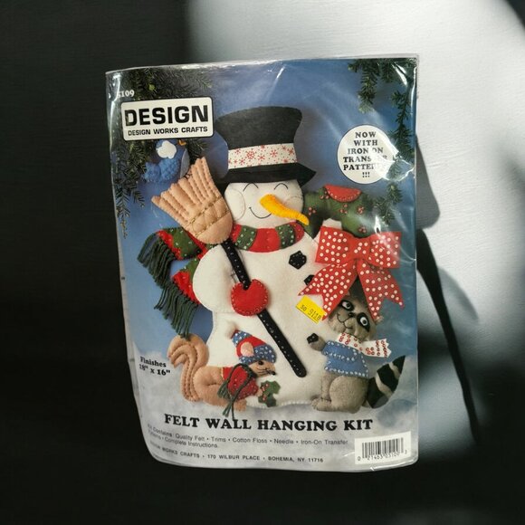 Woodland Friends Snowman Felt Wall Hanging Kit Christmas Winter Vintage Craft - Picture 1 of 5